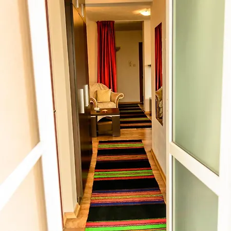 Leonardo Da Vinci Apartment *